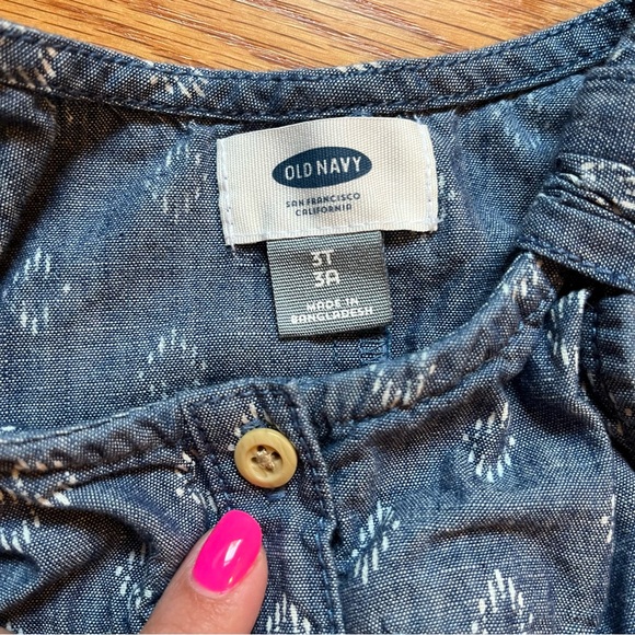 Old Navy chambray patterned romper size 3T - Picture 4 of 5